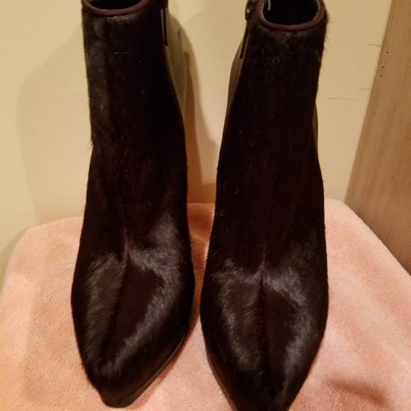 Boots - Picture 6 of 7